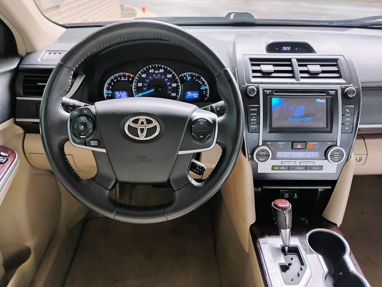 Toyota Camry 4dr Sdn I4 Auto SE Sport Limited Edition (Natl) 2012