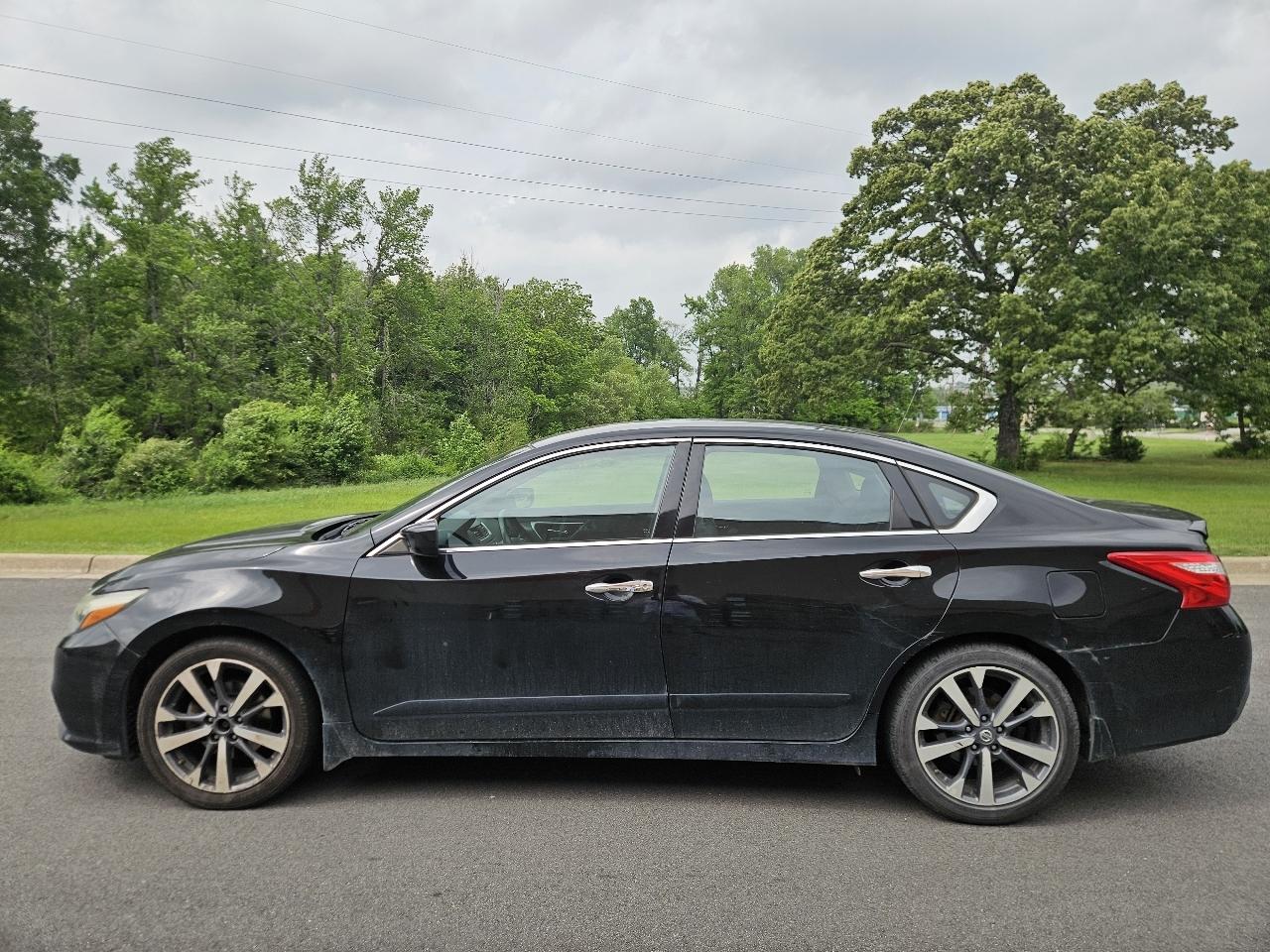 Nissan Altima 4dr Sdn I4 2.5 SR 2016