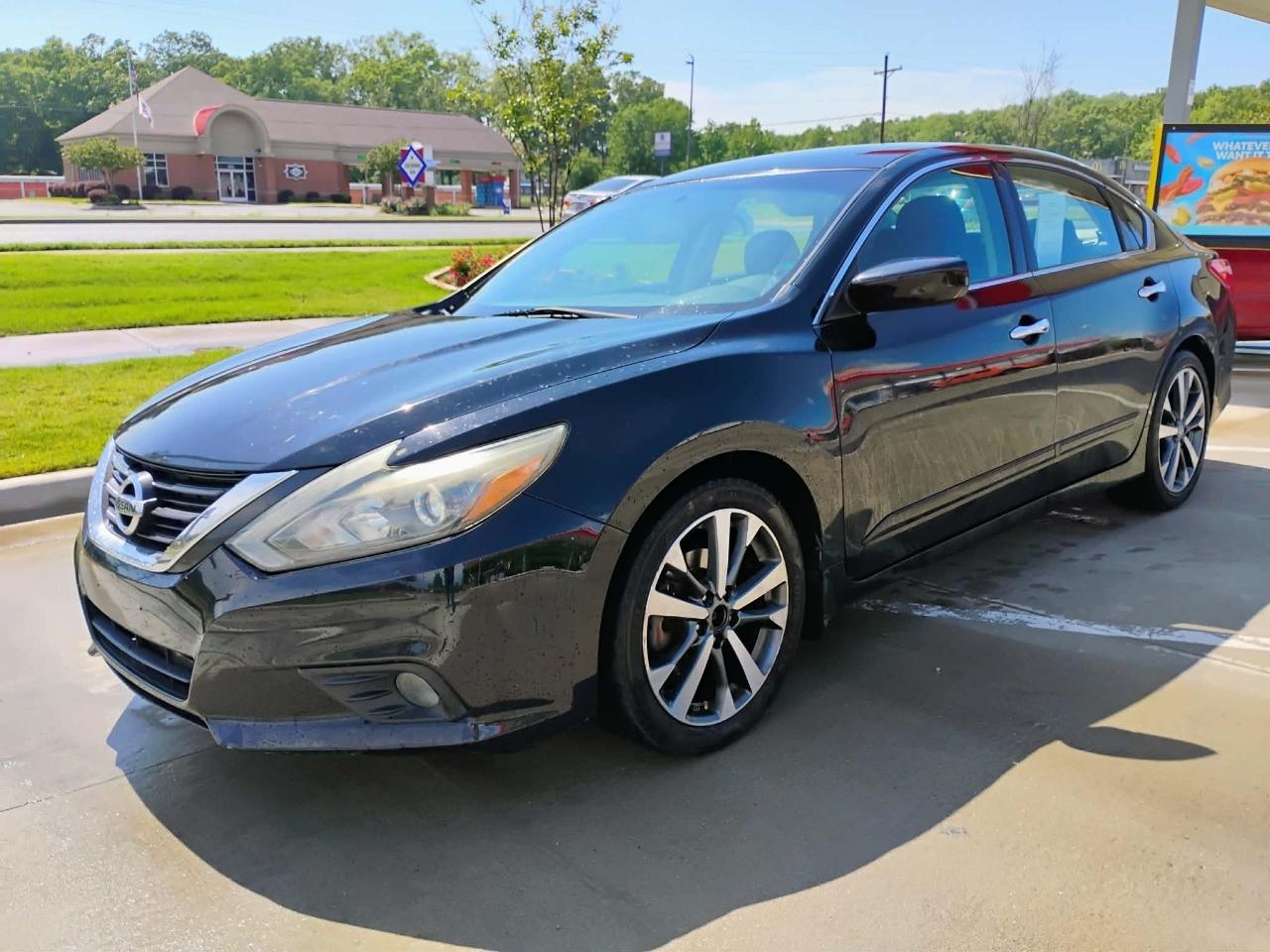 2016 Nissan Altima 2.5 SR's photo