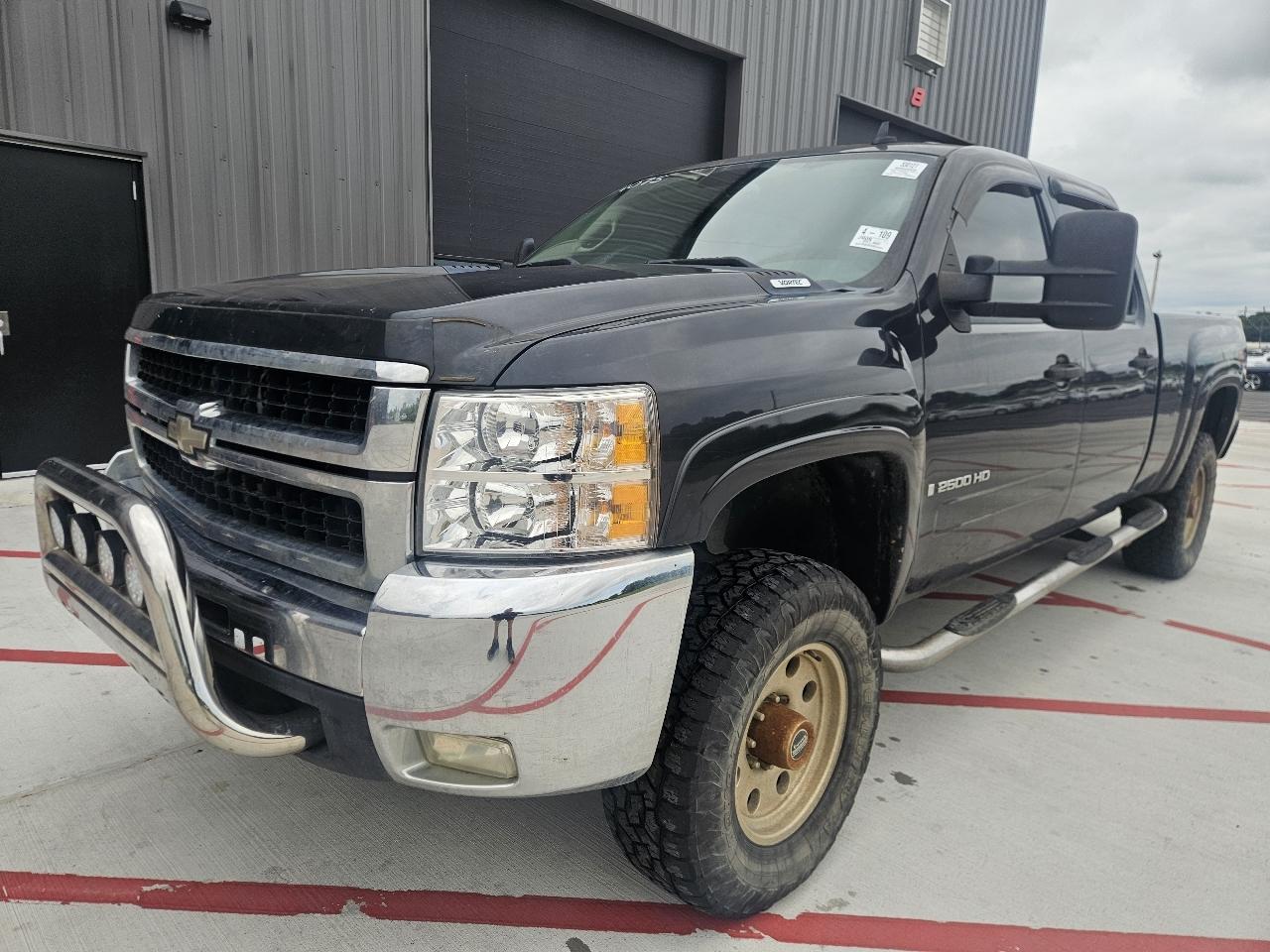 Chevrolet Silverado 2500HD 4WD Crew Cab 153" LT 2009