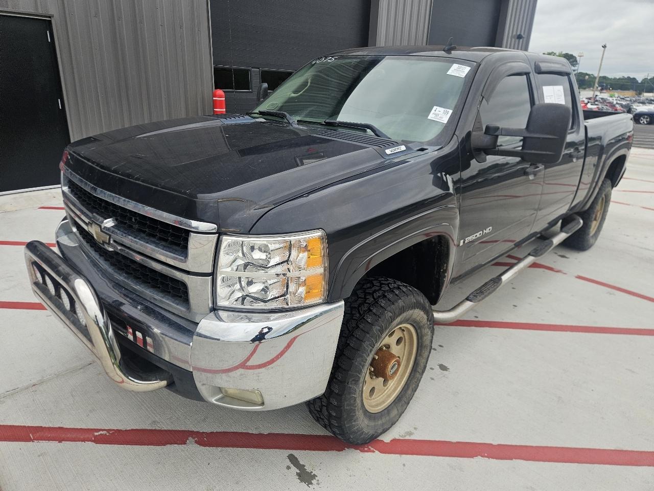 Chevrolet Silverado 2500HD 4WD Crew Cab 153" LT 2009