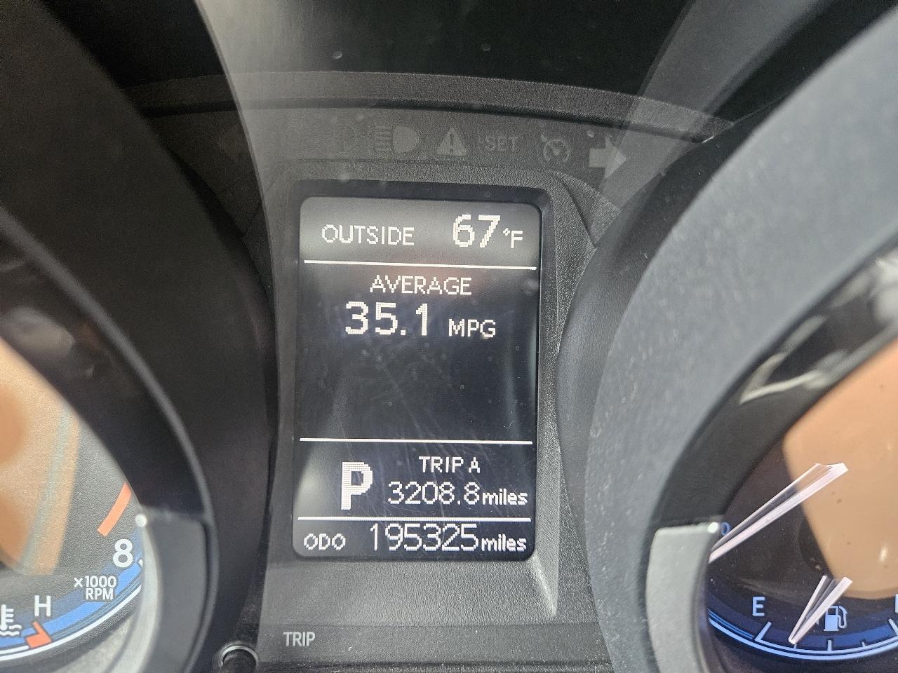 Toyota Corolla 4dr Sdn CVT LE Premium (Natl) 2015