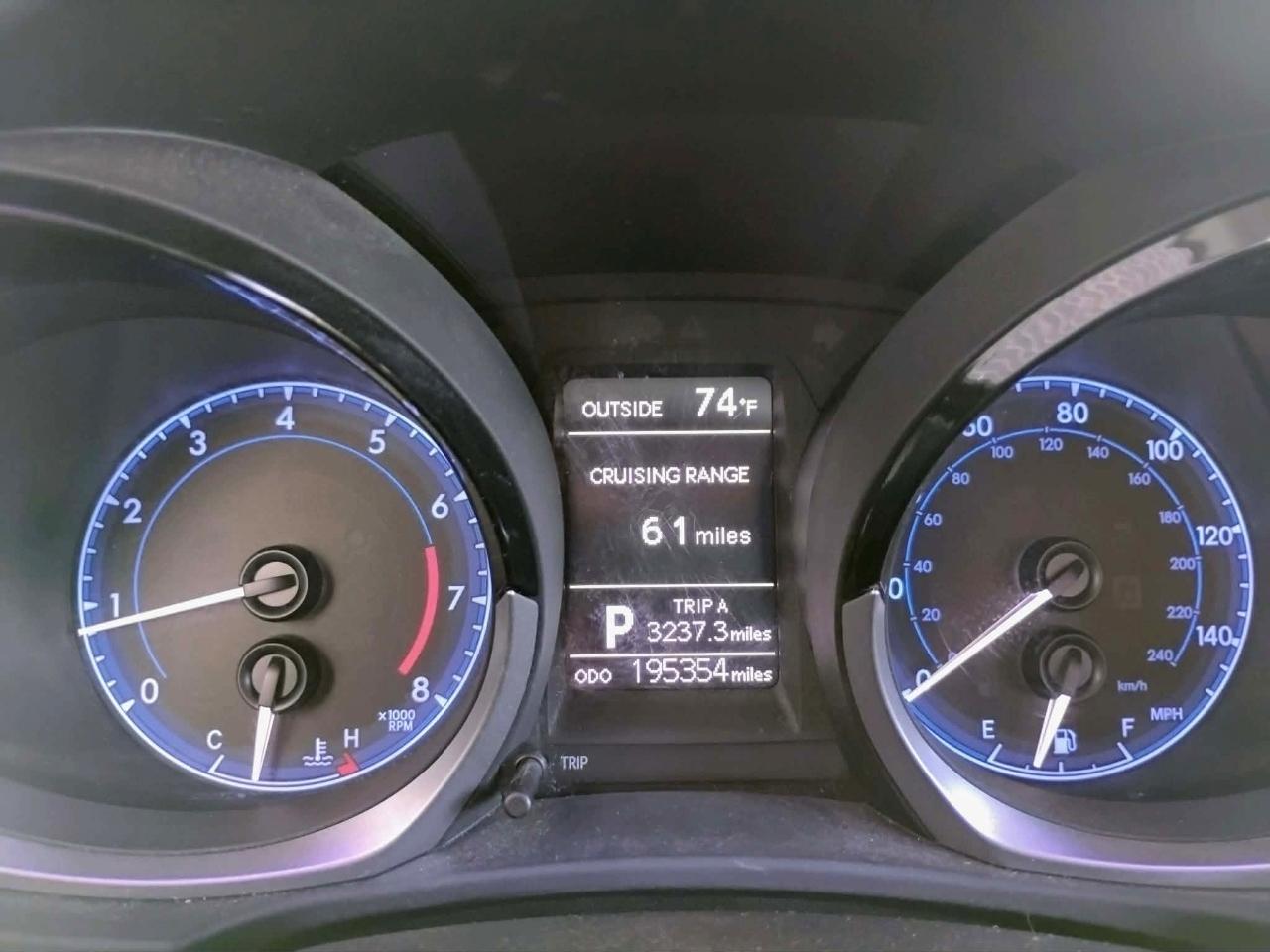 Toyota Corolla 4dr Sdn CVT LE Premium (Natl) 2015