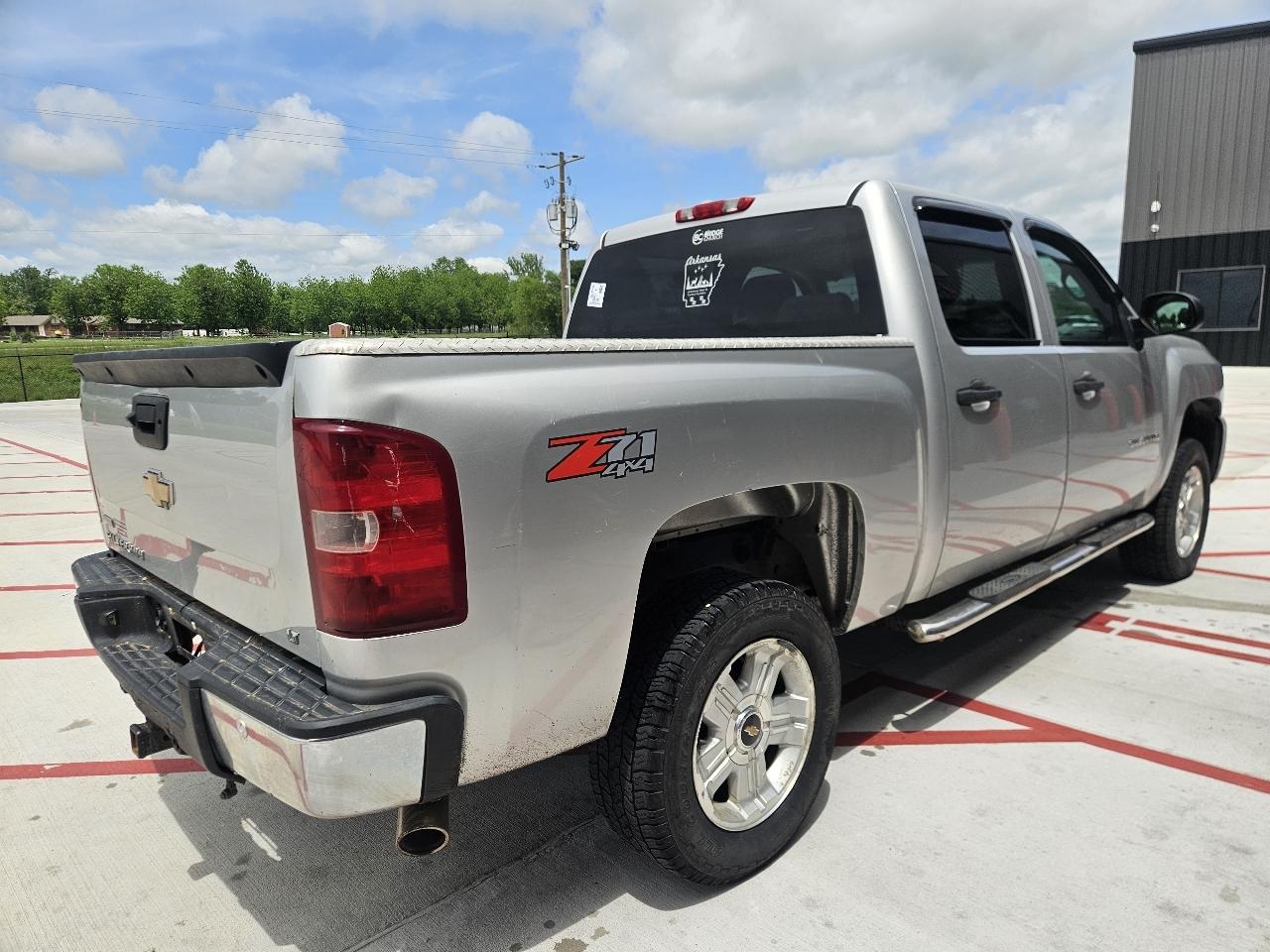 Chevrolet Silverado 1500 4WD Crew Cab 143.5" LT 2010