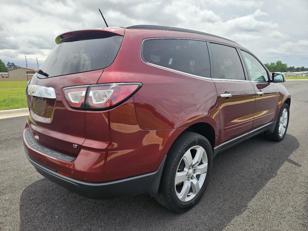 Chevrolet Traverse FWD 4dr LT w/1LT 2017