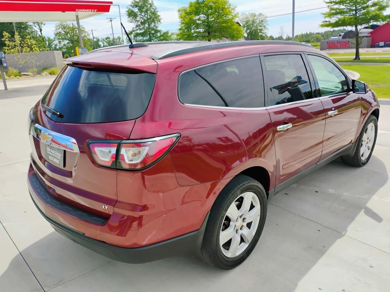 Chevrolet Traverse FWD 4dr LT w/1LT 2017