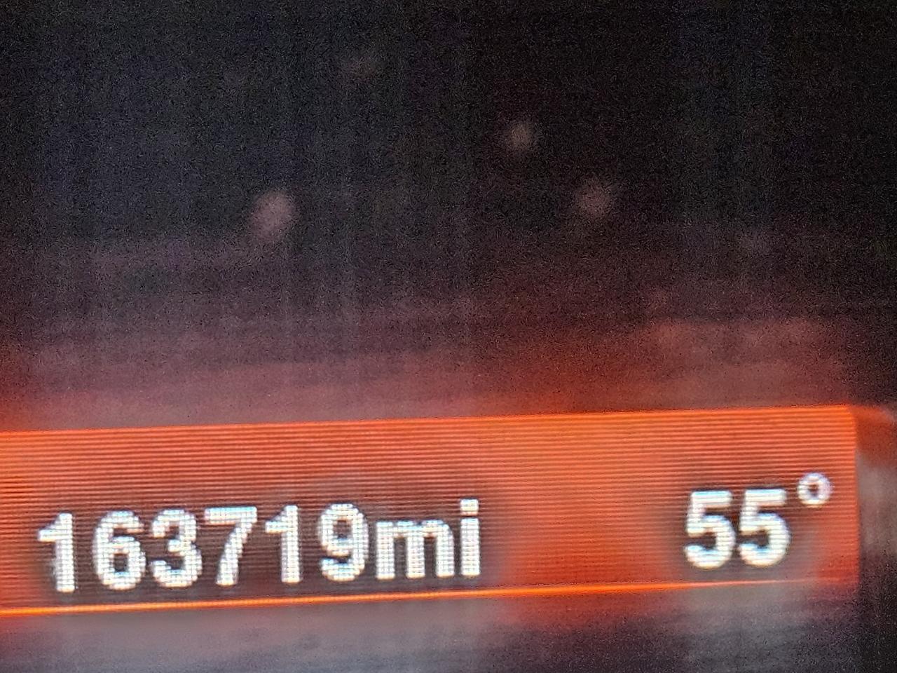 Dodge Charger 4dr Sdn SXT RWD 2014