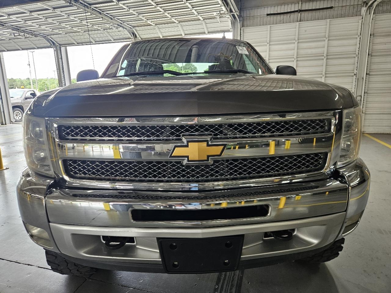 Chevrolet Silverado 1500 4WD Crew Cab 143.5" LT 2012