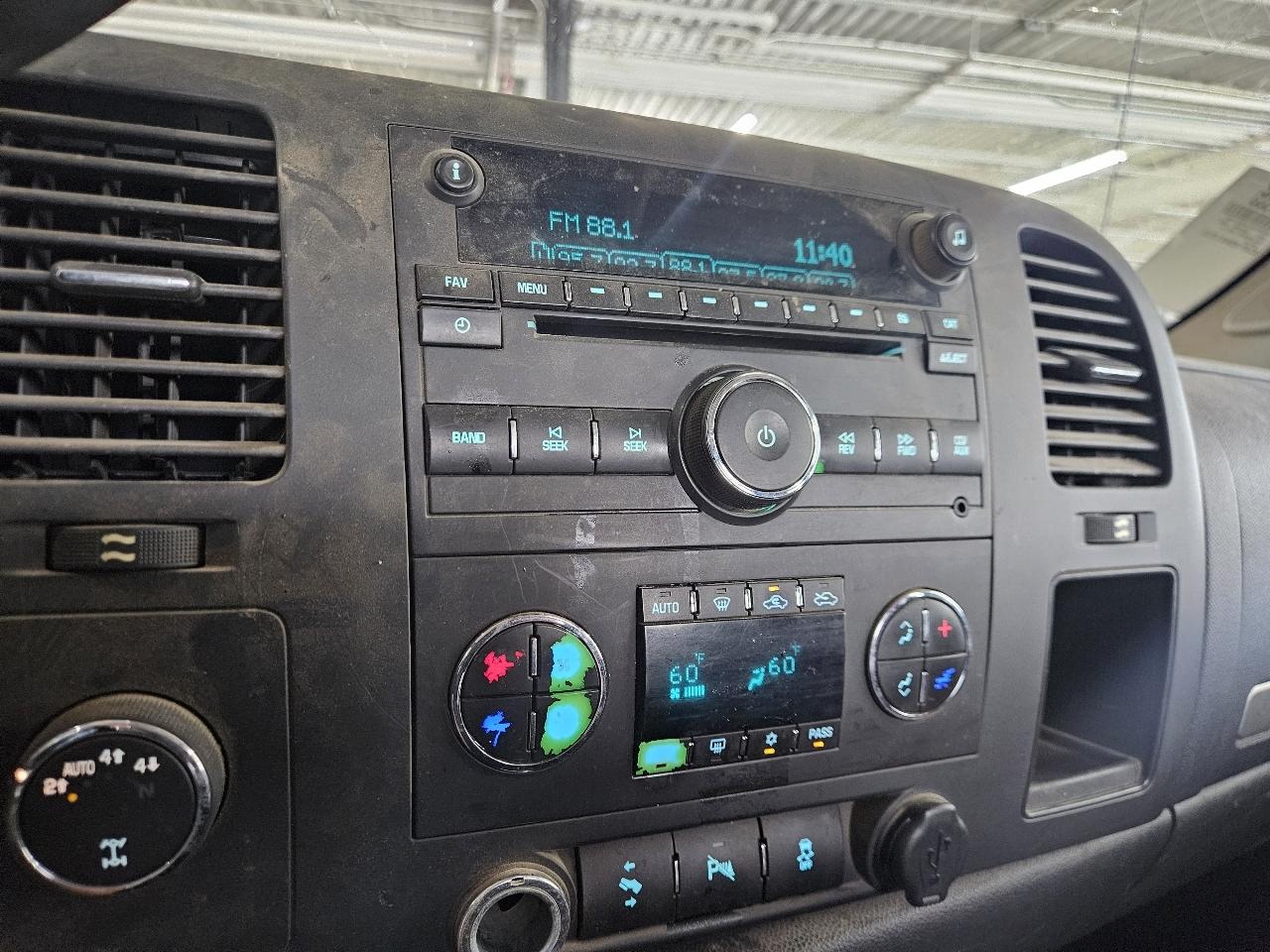 Chevrolet Silverado 1500 4WD Crew Cab 143.5" LT 2012