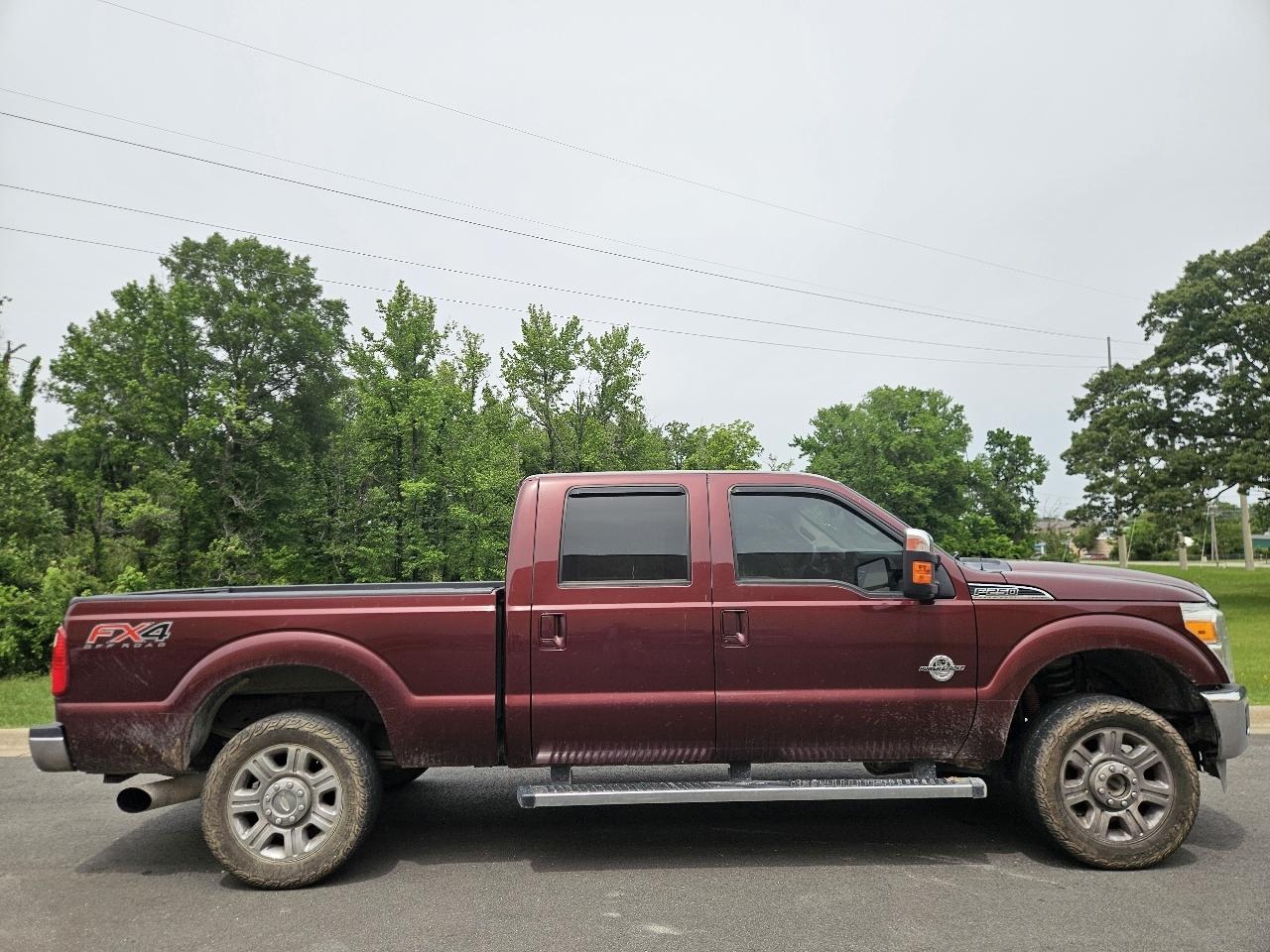 Ford Super Duty F-250 SRW 4WD Crew Cab 156" Lariat 2013
