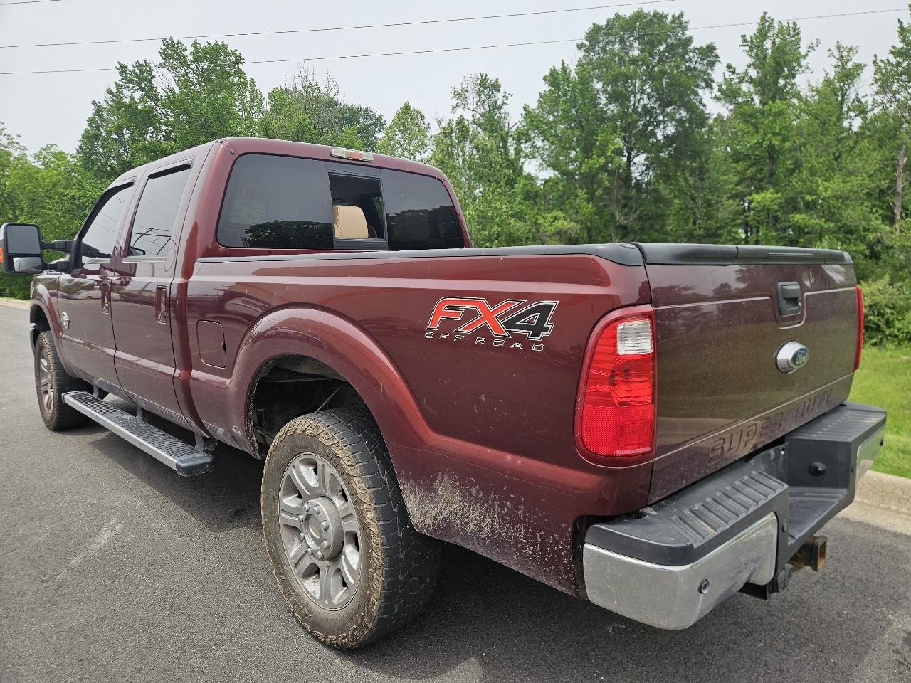 Ford Super Duty F-250 SRW 4WD Crew Cab 156" Lariat 2013