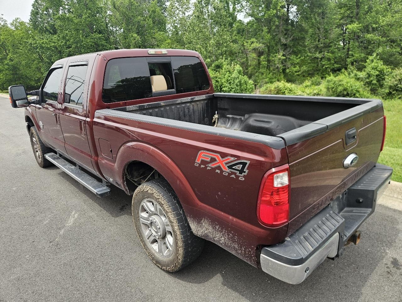 Ford Super Duty F-250 SRW 4WD Crew Cab 156" Lariat 2013