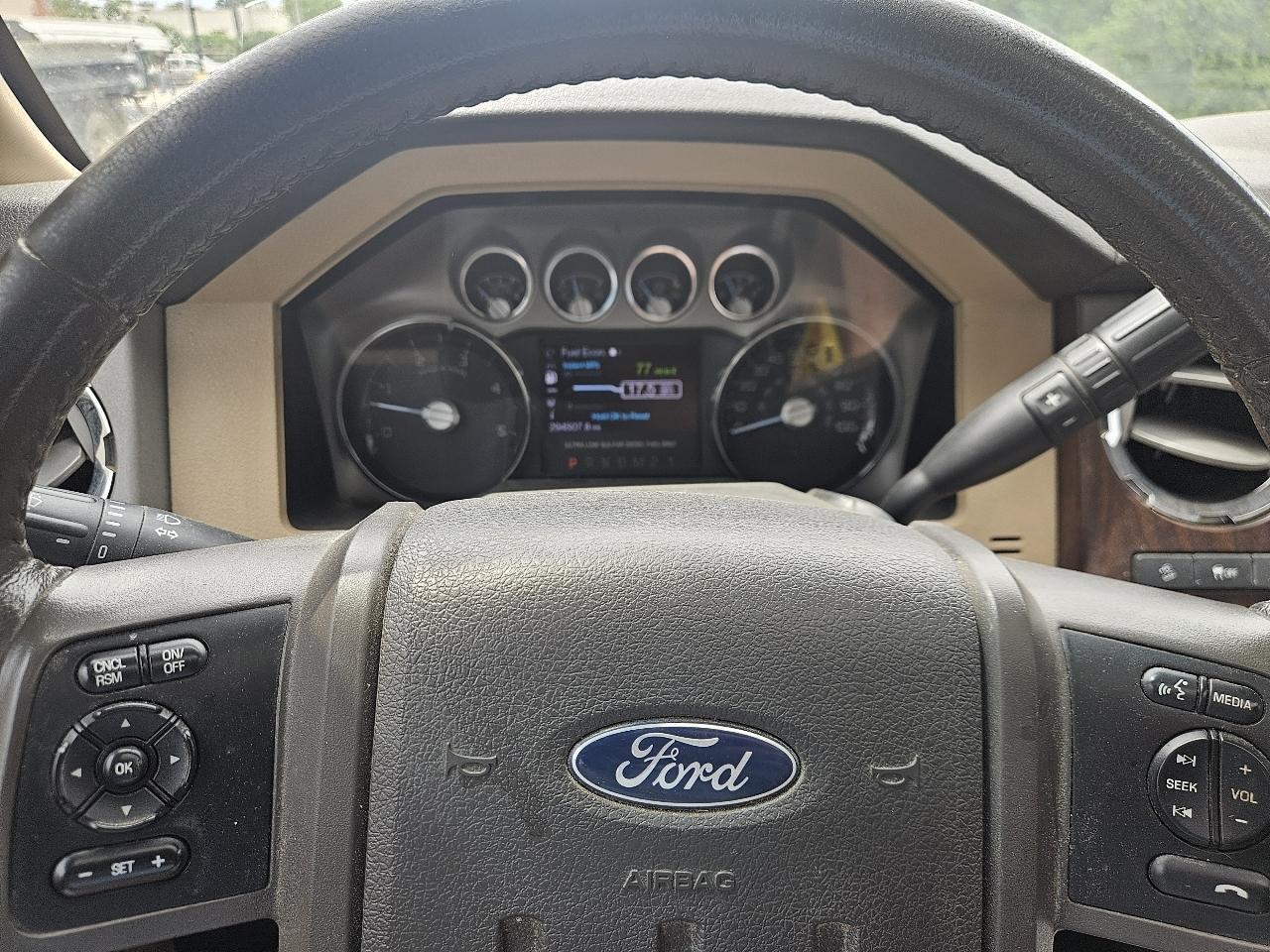 Ford Super Duty F-250 SRW 4WD Crew Cab 156" Lariat 2013