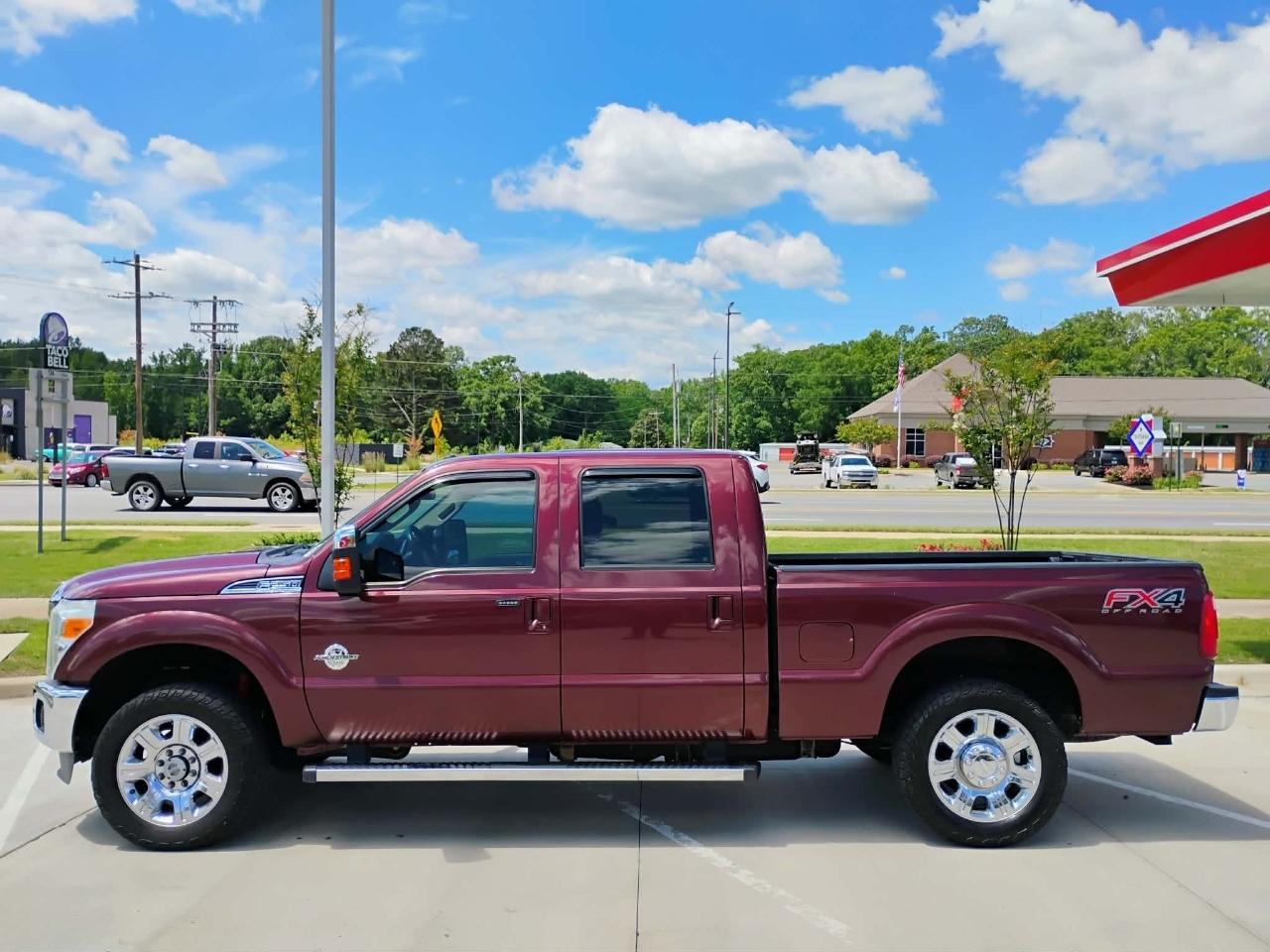 Ford Super Duty F-250 SRW 4WD Crew Cab 156" Lariat 2013