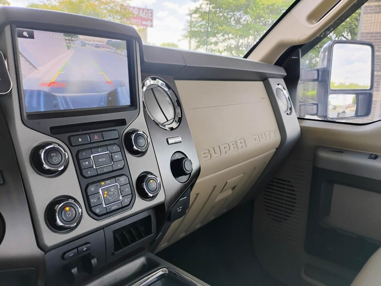 Ford Super Duty F-250 SRW 4WD Crew Cab 156" Lariat 2013
