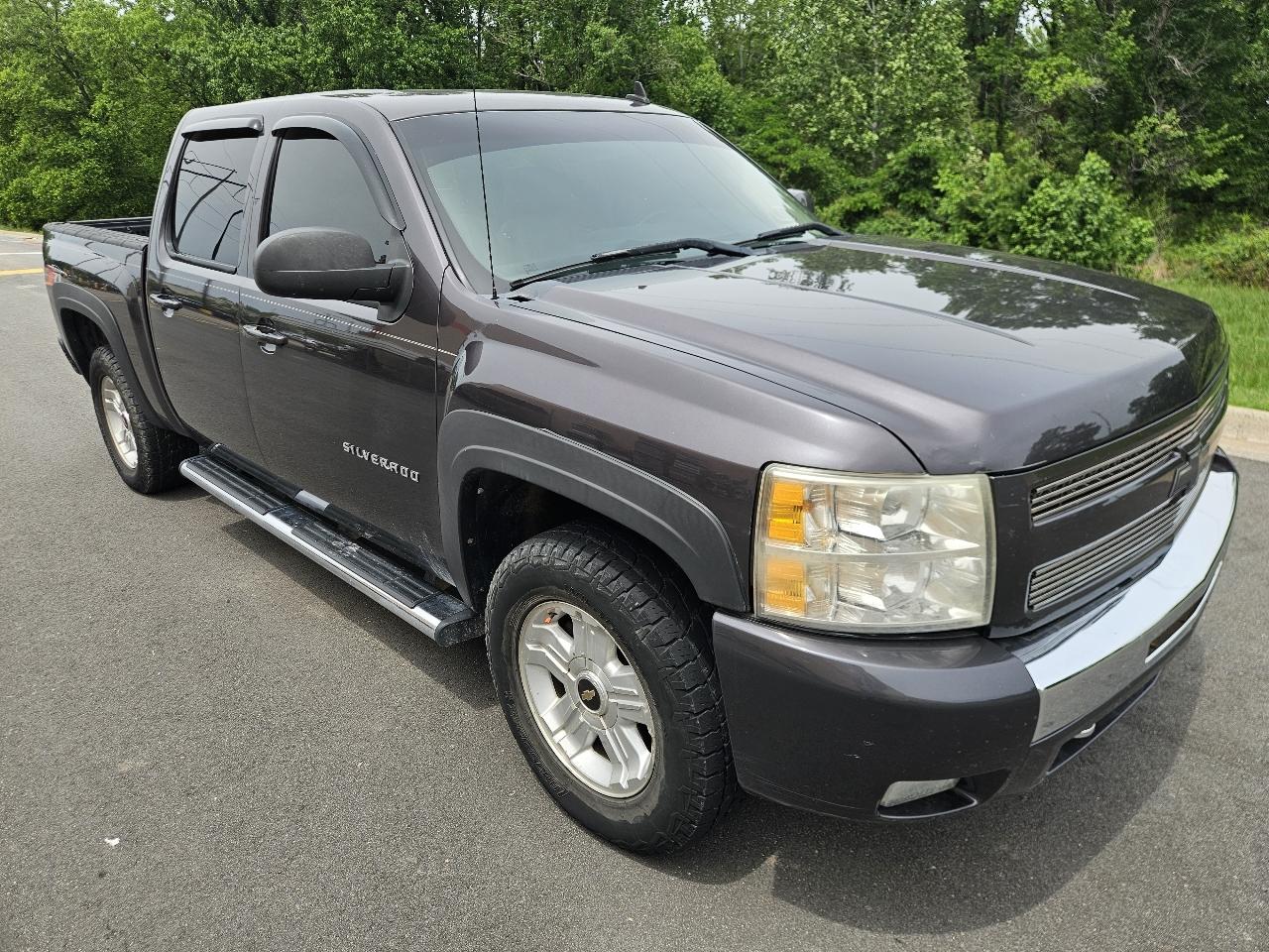 Chevrolet Silverado 1500 4WD Crew Cab 143.5" LT 2010