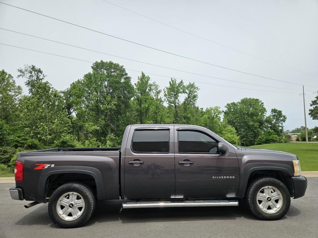 Chevrolet Silverado 1500 4WD Crew Cab 143.5" LT 2010