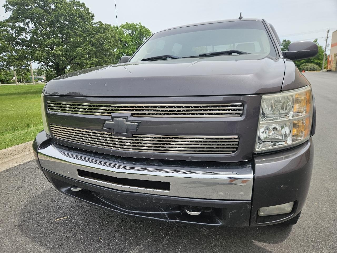 Chevrolet Silverado 1500 4WD Crew Cab 143.5" LT 2010