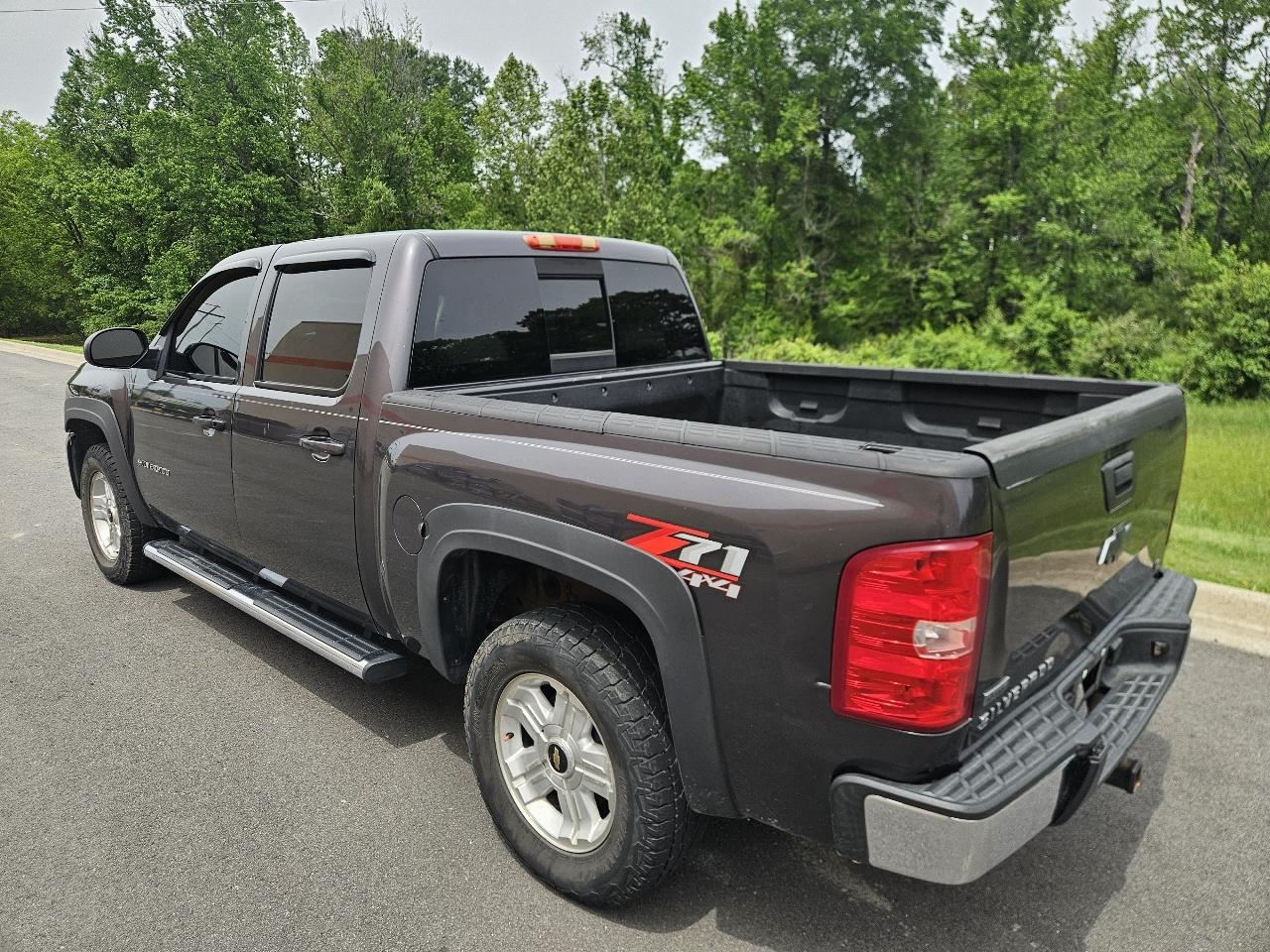 Chevrolet Silverado 1500 4WD Crew Cab 143.5" LT 2010