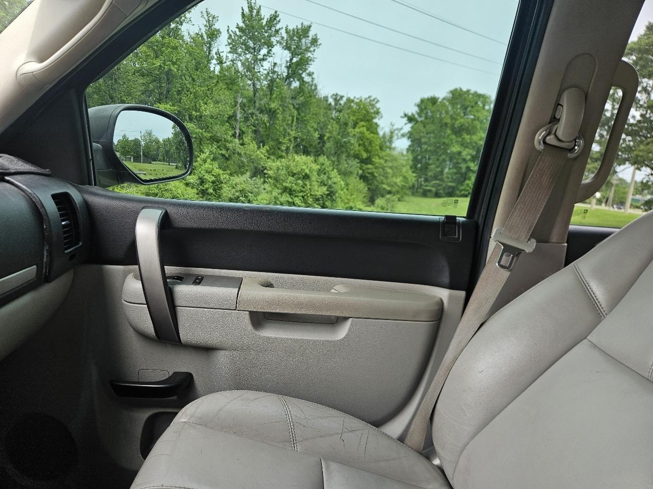 Chevrolet Silverado 1500 4WD Crew Cab 143.5" LT 2010