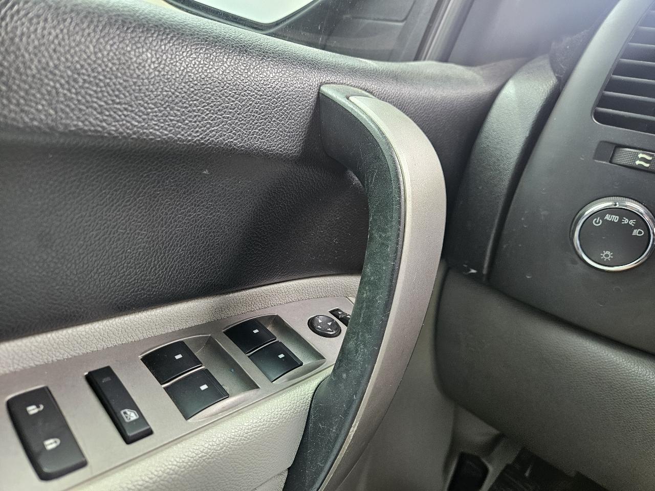 Chevrolet Silverado 1500 4WD Crew Cab 143.5" LT 2010