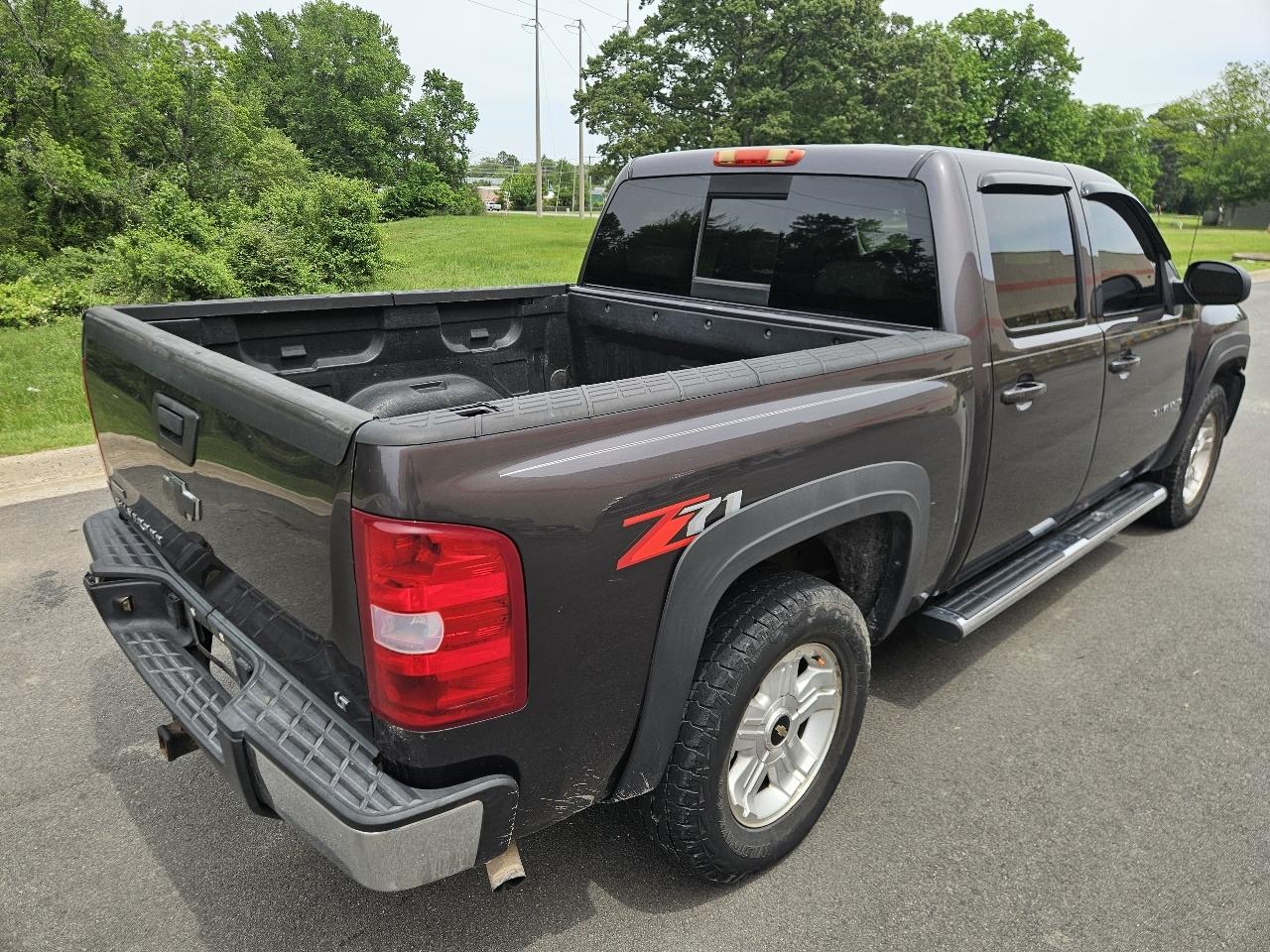 Chevrolet Silverado 1500 4WD Crew Cab 143.5" LT 2010