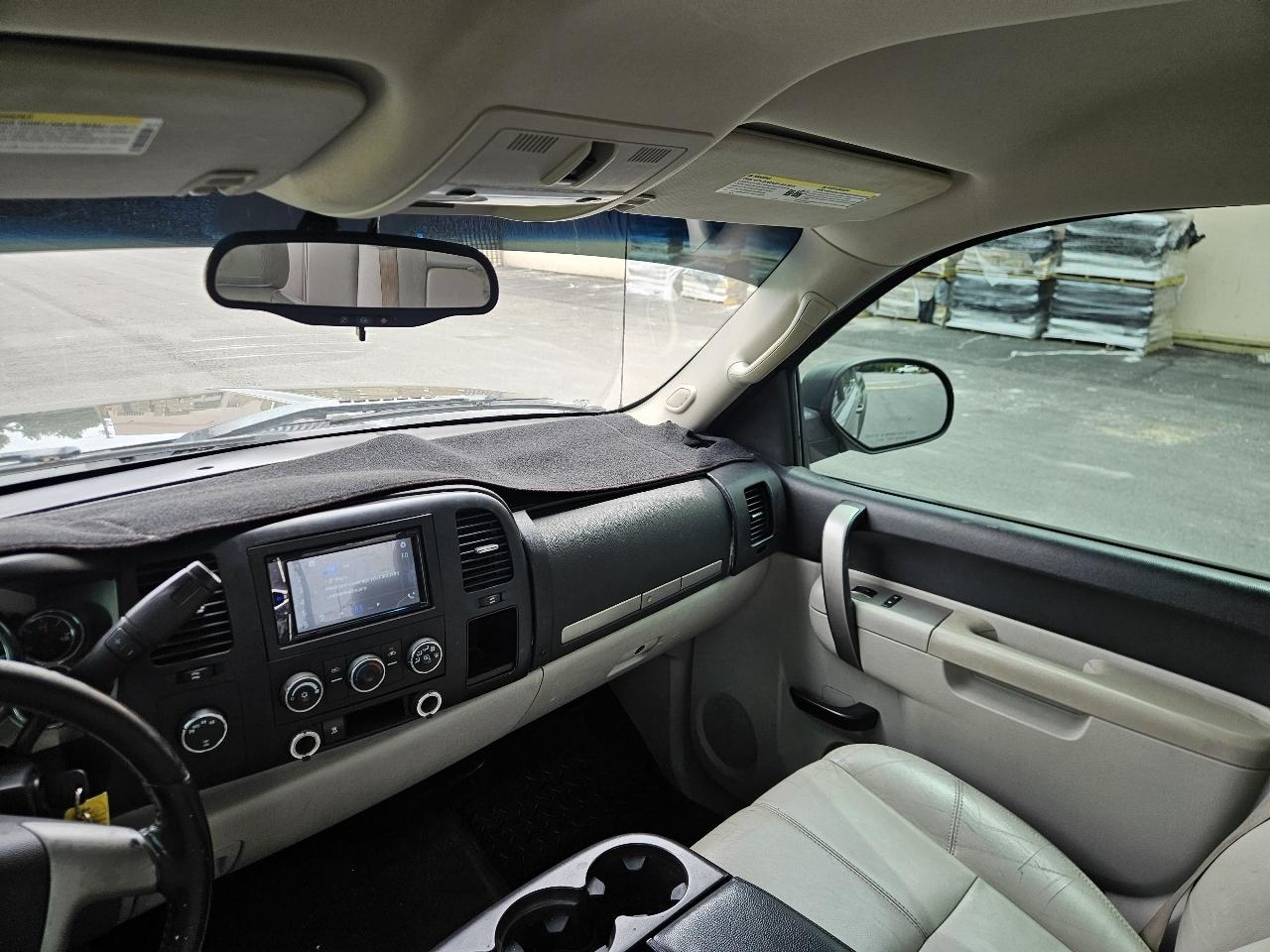 Chevrolet Silverado 1500 4WD Crew Cab 143.5" LT 2010