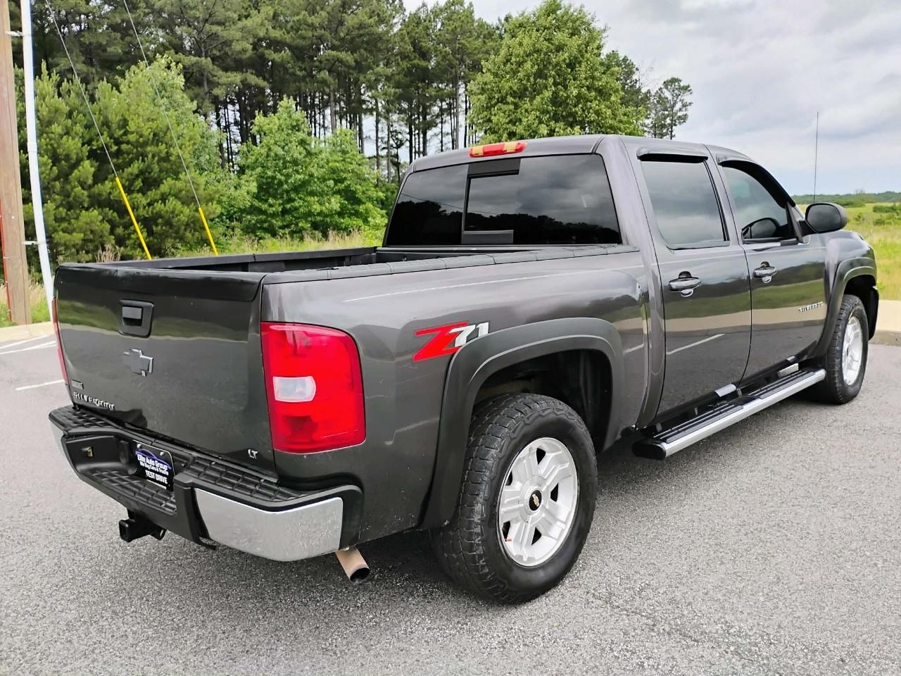 Chevrolet Silverado 1500 4WD Crew Cab 143.5" LT 2010