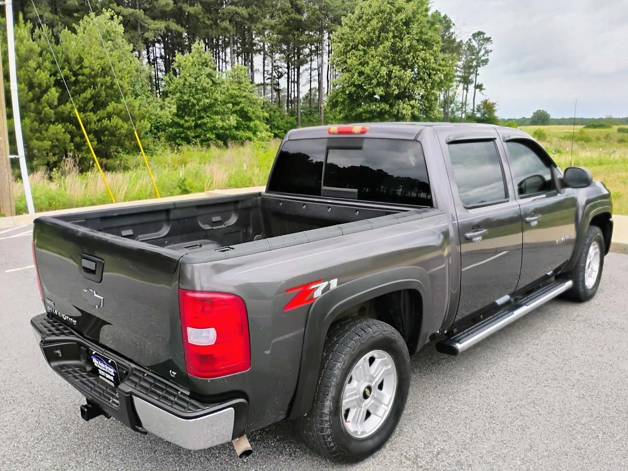 Chevrolet Silverado 1500 4WD Crew Cab 143.5" LT 2010