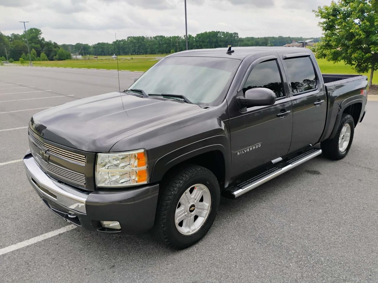 Chevrolet Silverado 1500 4WD Crew Cab 143.5" LT 2010