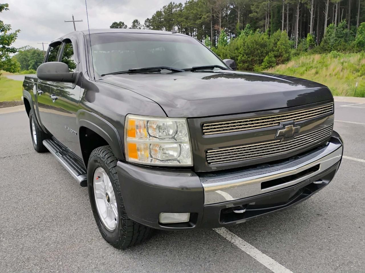Chevrolet Silverado 1500 4WD Crew Cab 143.5" LT 2010