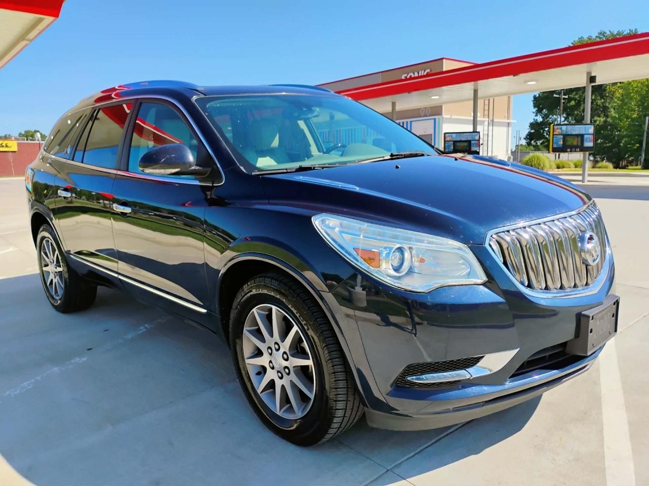 Buick Enclave FWD 4dr Leather 2017