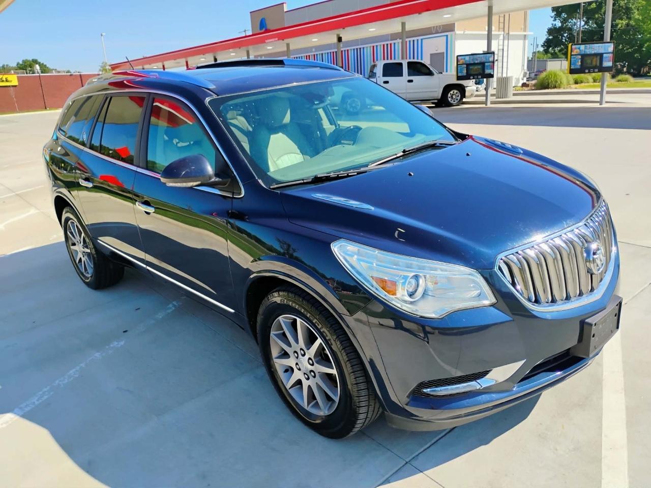 Buick Enclave FWD 4dr Leather 2017
