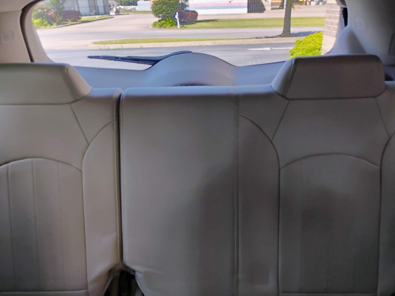 Buick Enclave FWD 4dr Leather 2017