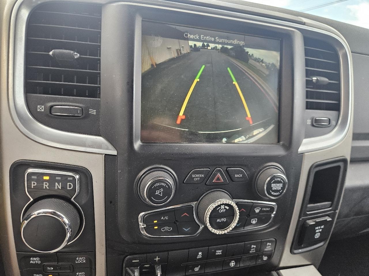 RAM 1500 Big Horn 4x4 Crew Cab 5'7" Box 2017