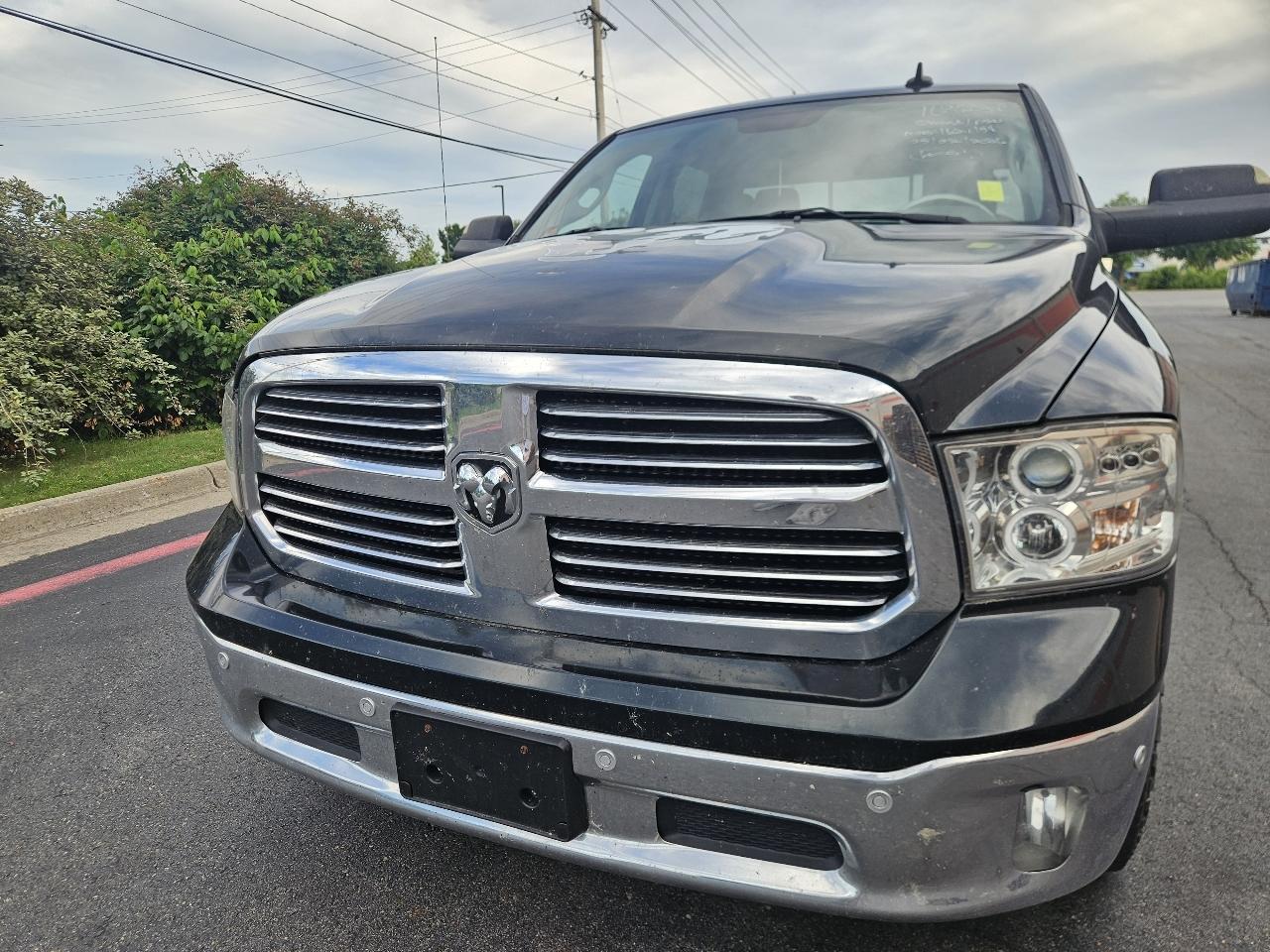 RAM 1500 Big Horn 4x4 Crew Cab 5'7" Box 2017