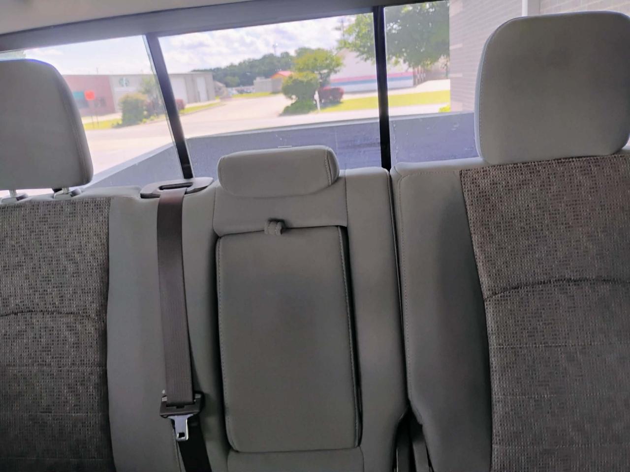 RAM 1500 Big Horn 4x4 Crew Cab 5'7" Box 2017