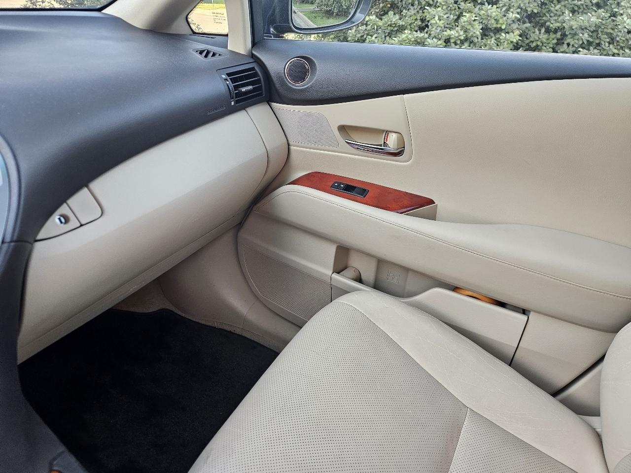 Lexus RX 350 FWD 4dr 2010