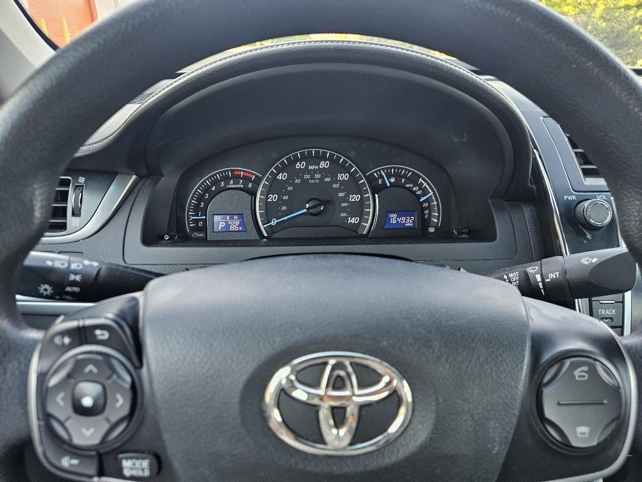 Toyota Camry 4dr Sdn I4 Auto SE Sport Limited Edition (Natl) 2012