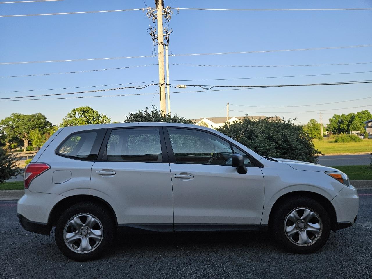 Subaru Forester 4dr Man 2.5i PZEV 2015