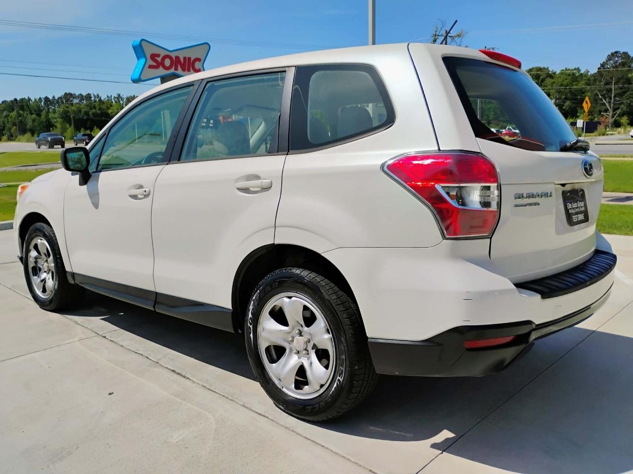 Subaru Forester 4dr Man 2.5i PZEV 2015