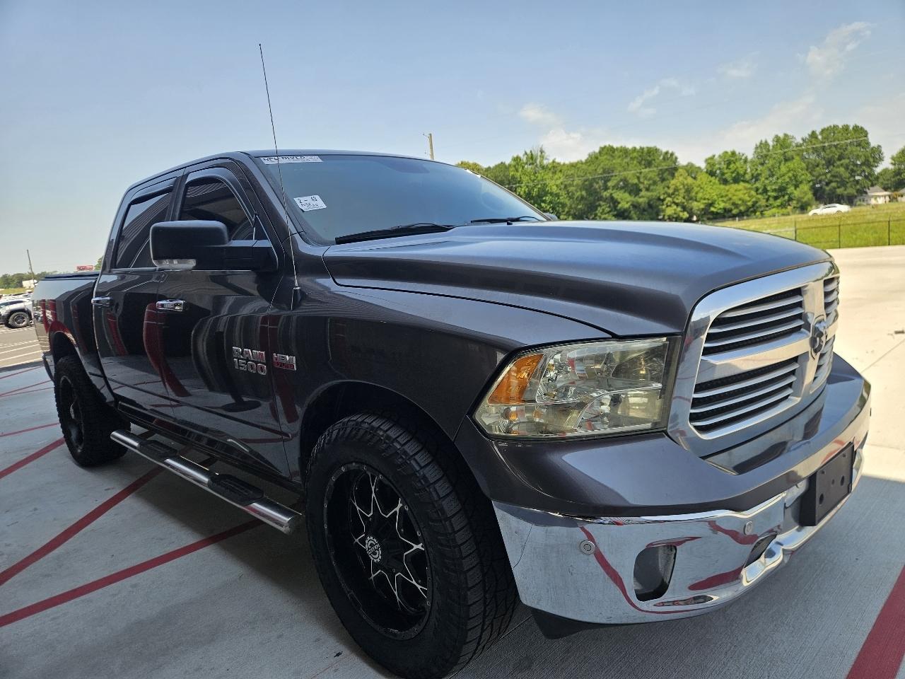 RAM 1500 2WD Crew Cab 140.5" Big Horn 2015
