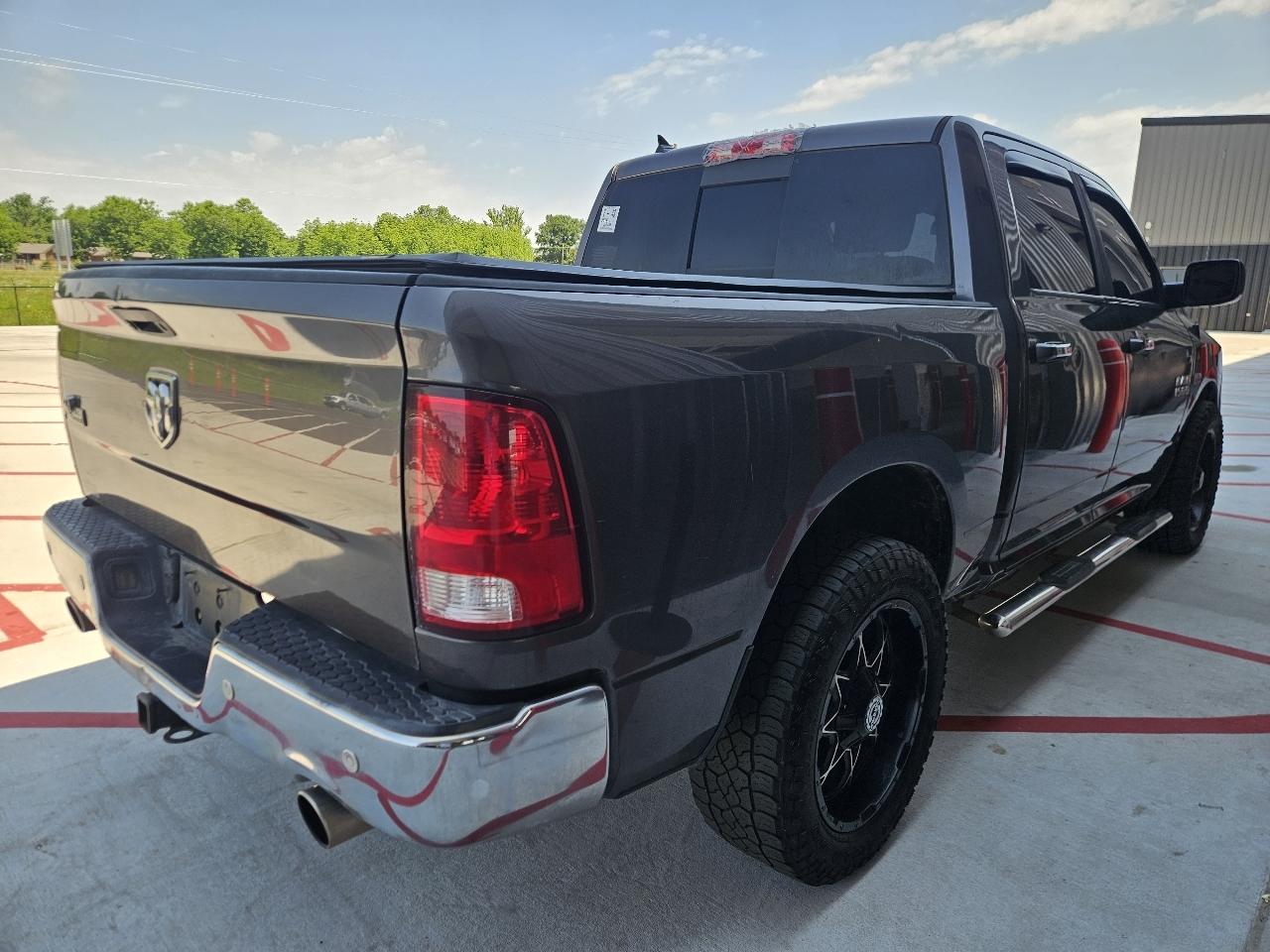 RAM 1500 2WD Crew Cab 140.5" Big Horn 2015