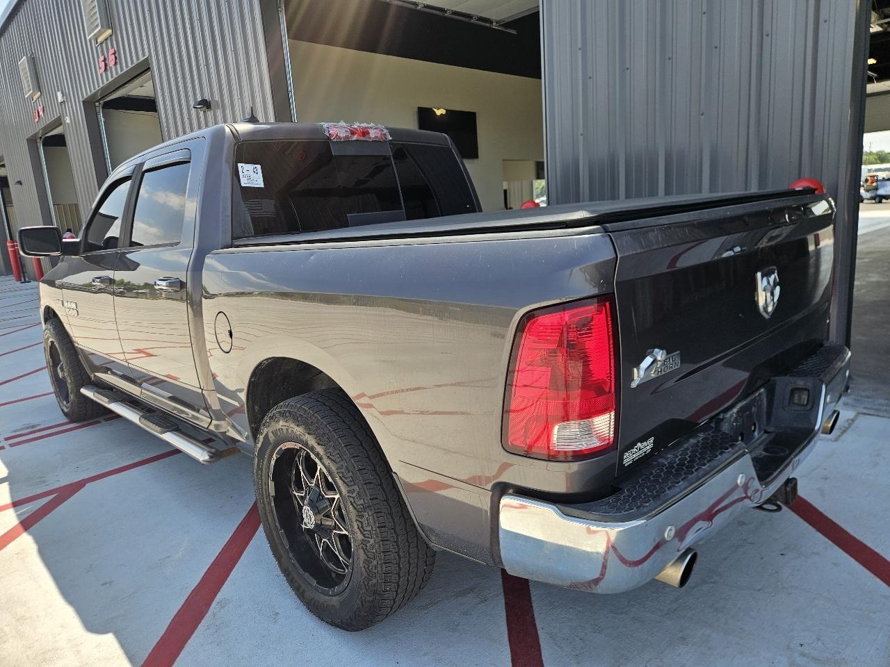 RAM 1500 2WD Crew Cab 140.5" Big Horn 2015