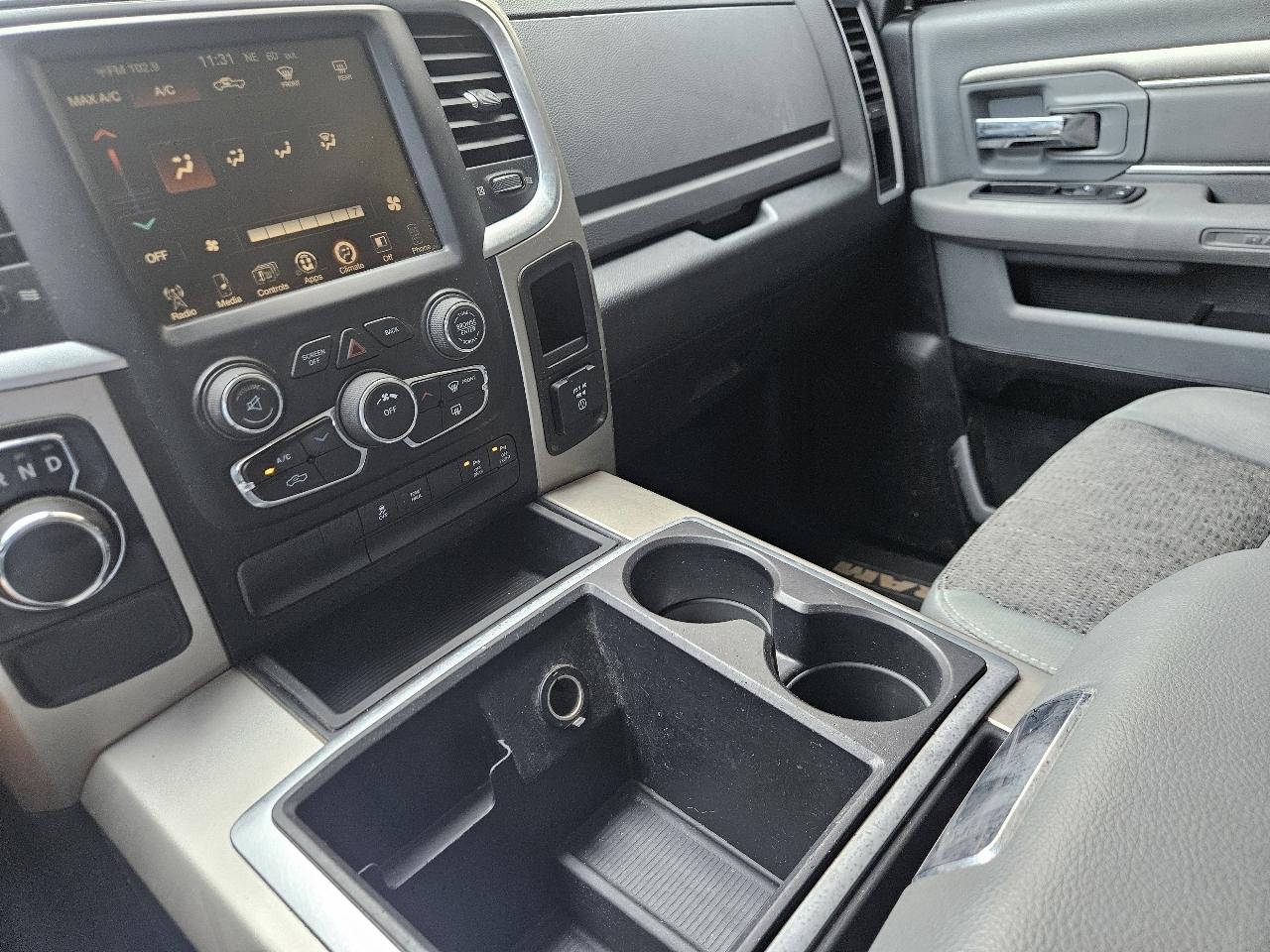 RAM 1500 2WD Crew Cab 140.5" Big Horn 2015