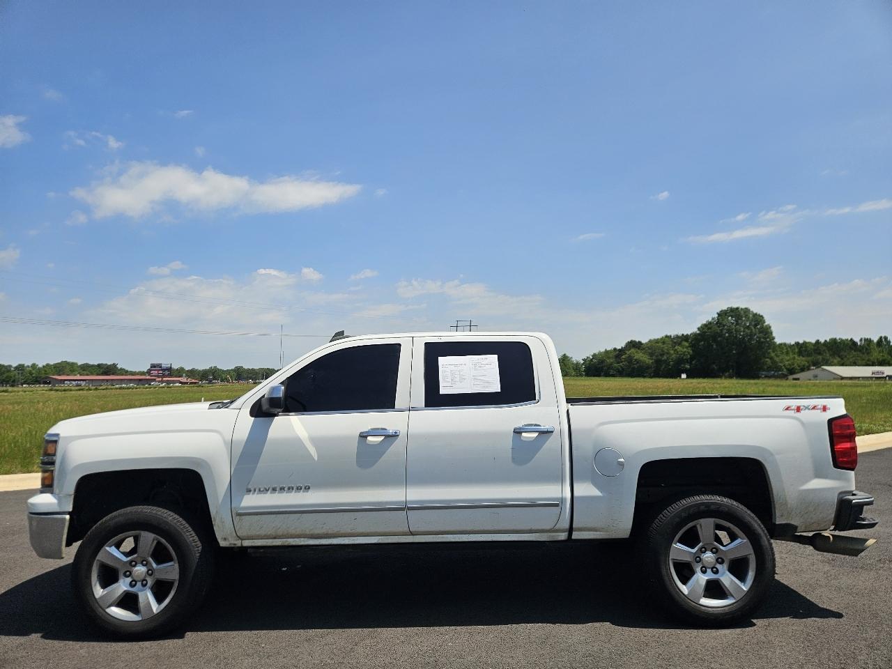 Chevrolet Silverado 1500 4WD Crew Cab 143.5" LTZ w/1LZ 2015