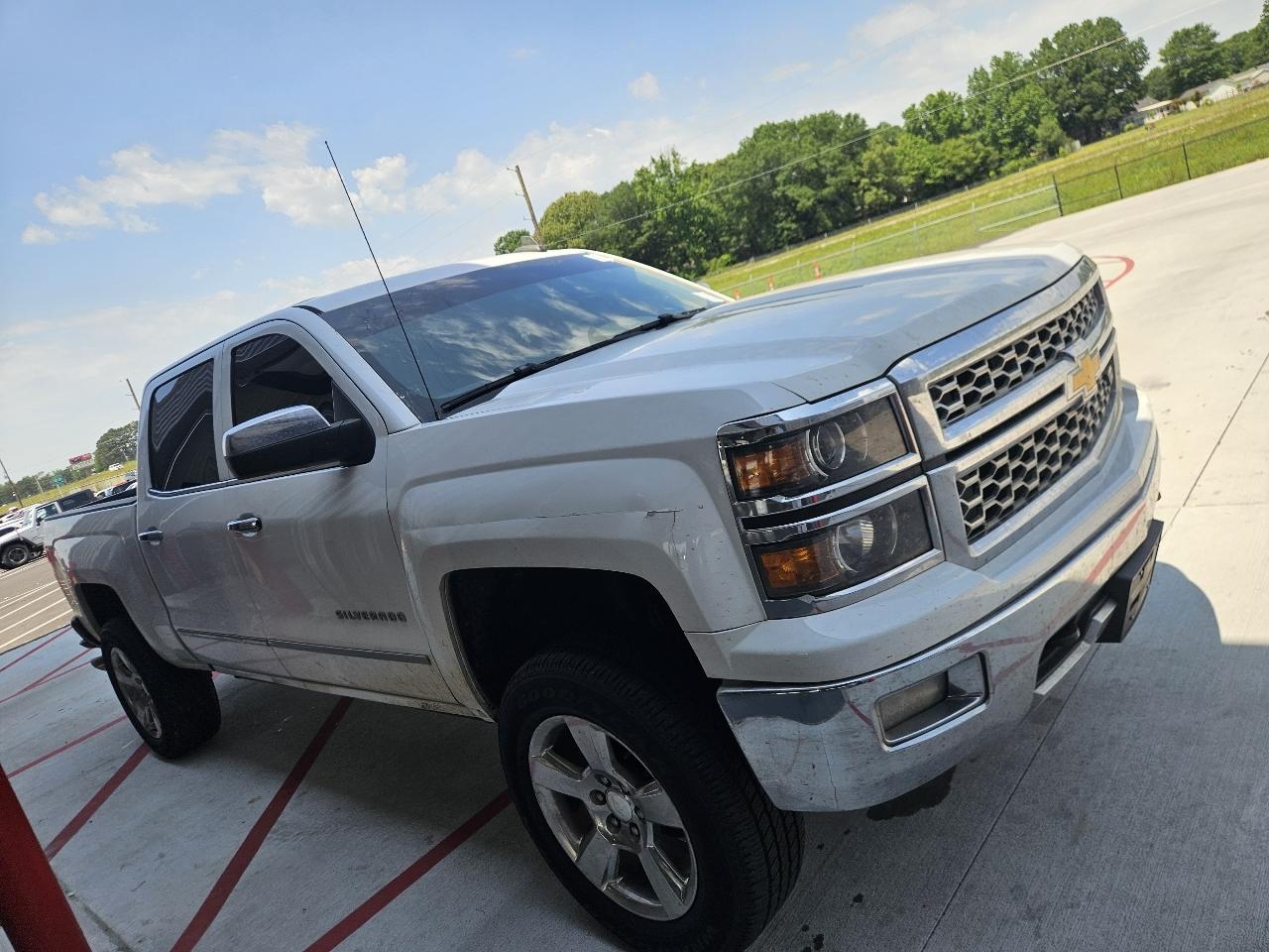 Chevrolet Silverado 1500 4WD Crew Cab 143.5" LTZ w/1LZ 2015
