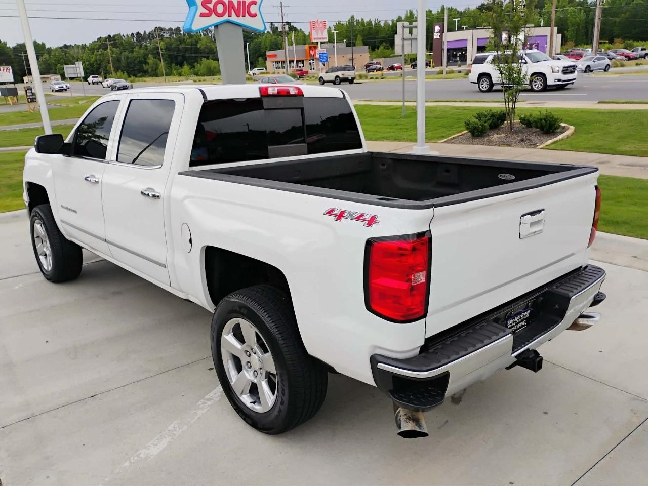 Chevrolet Silverado 1500 4WD Crew Cab 143.5" LTZ w/1LZ 2015