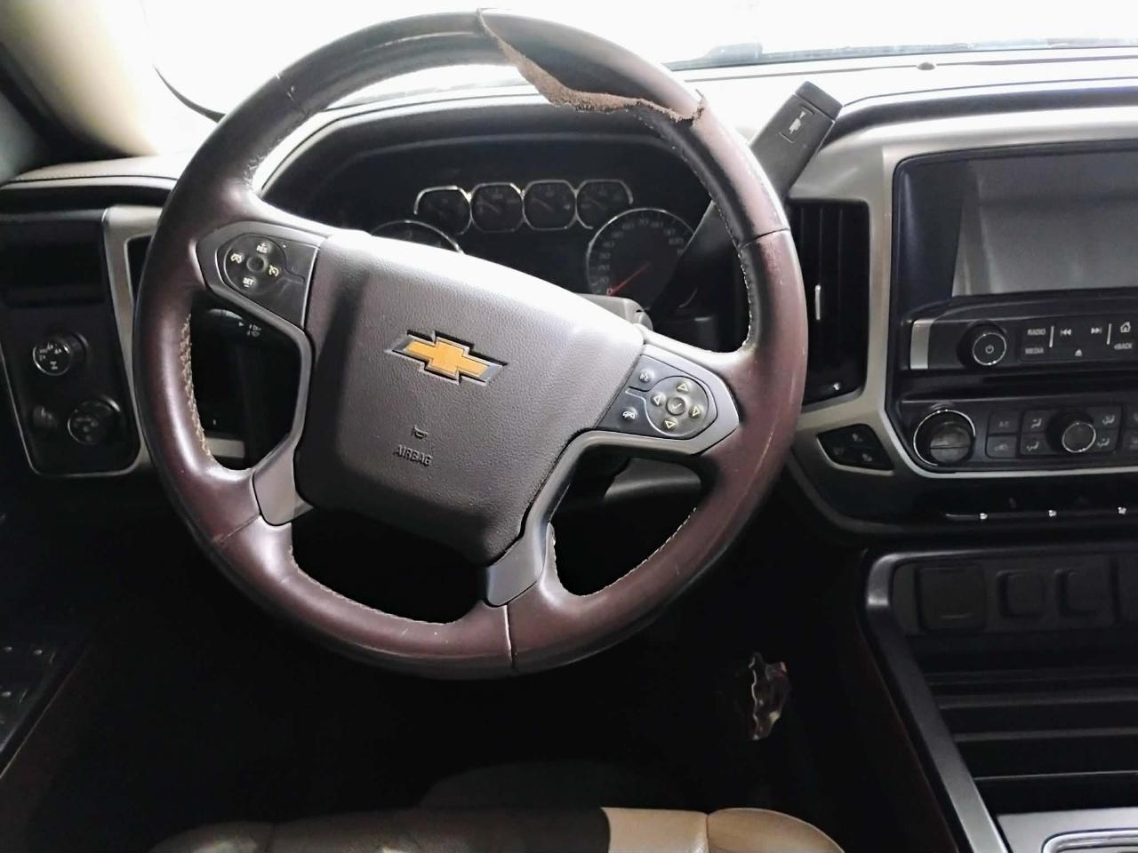 Chevrolet Silverado 1500 4WD Crew Cab 143.5" LTZ w/1LZ 2015