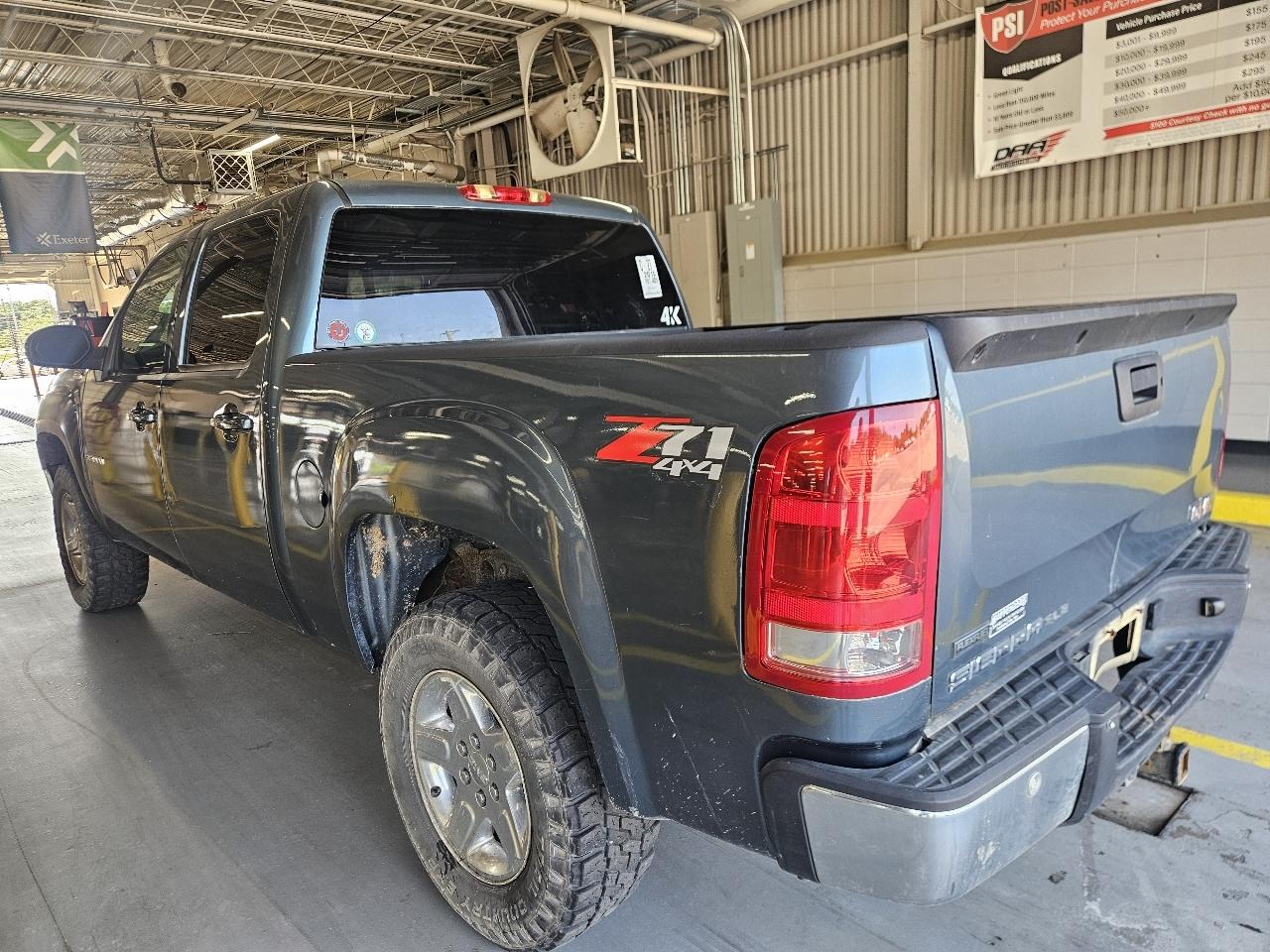 GMC Sierra 1500 4WD Crew Cab 143.5" SLE 2010